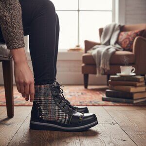 Spring Step L’Artiste Rehja Black Brown Plaid Combat Boot Size 36 (US 5.5 -6)